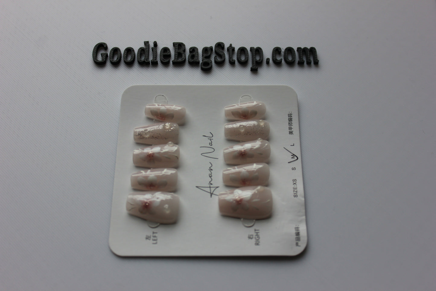 Designer Press On Nails