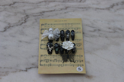 Designer Press On Nails