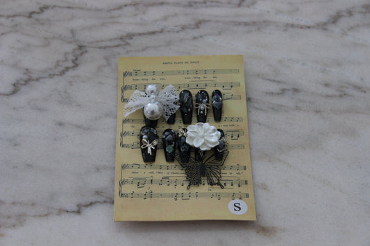 Designer Press On Nails