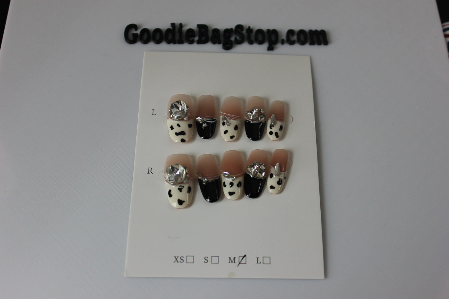 Designer Press On Nails