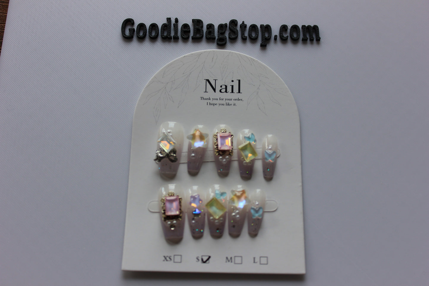 Designer Press On Nails
